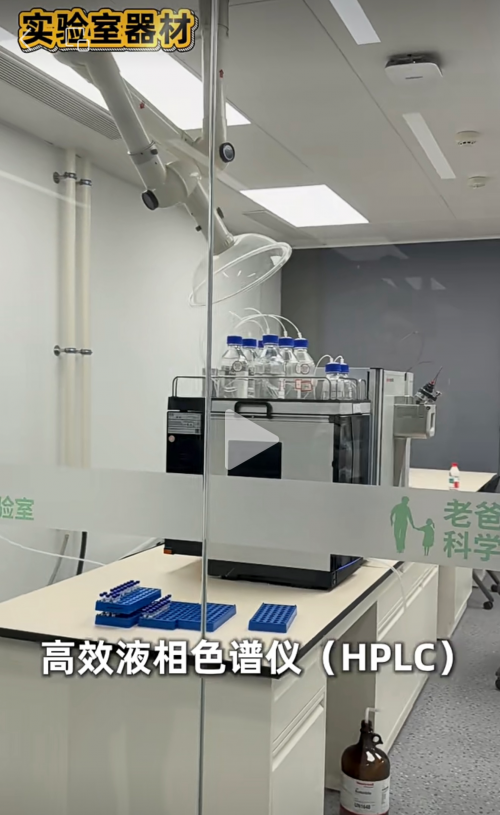 愤青老爸魏老爸:5400万粉丝背后的“卫士”故事 愤青老爸魏老爸:5400万粉丝背后的“卫士”故事