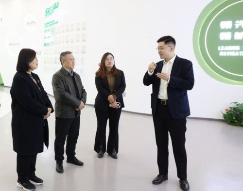 安然集团出席中医药康养大会,发表演讲释植物干细胞价值