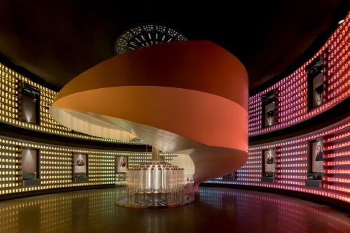 刷新世界纪录、入选广州100美空间，雪蕾香氛博物馆晋升广州“潮流地标”