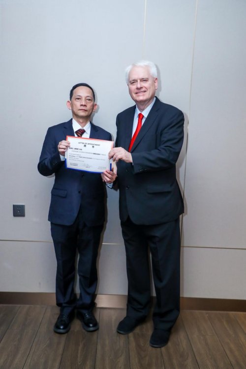 中外交流新动态：谢锦荣副会长受邀赴克罗地亚前总统欢迎宴获聘健康文化顾问