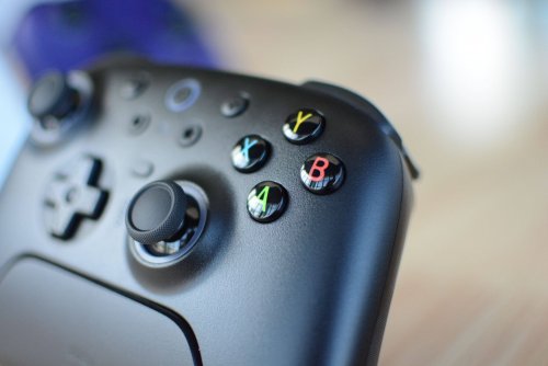 游戏手柄哪个牌子实惠好用？排行榜前十名实惠好用游戏手柄推荐