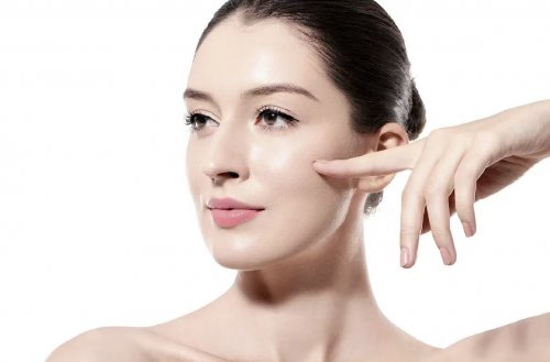 初老警报拉响？艳存晓年轻胶原水光套组逆转危“肌”