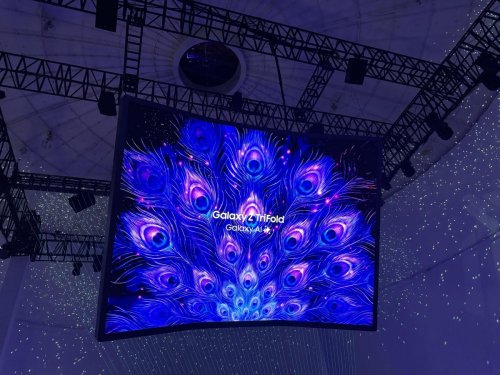 三星Galaxy Z TriFold上手：形态创新永无止境