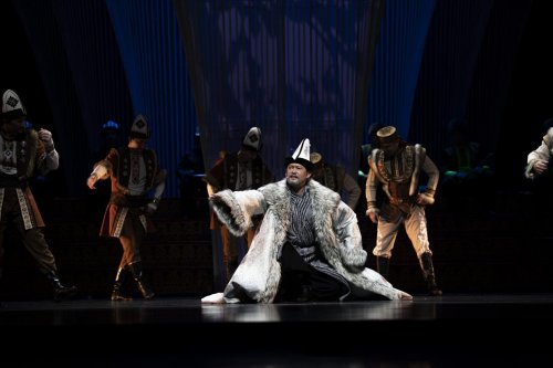 《掀起你的盖头来——新疆是个好地方》山西大剧院暖心赴约