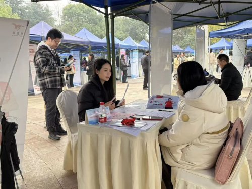 传统行业就业难？易直聘强势破局四大垂直领域