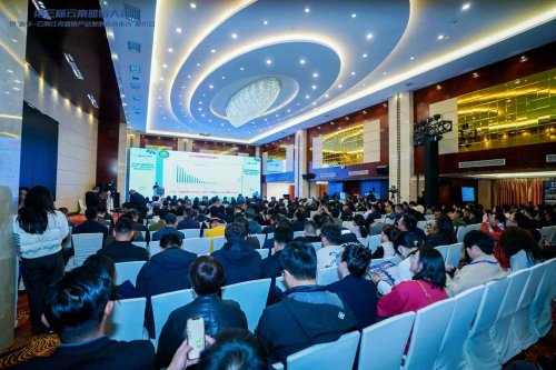 云蓝之巅，莓耀亚洲——第三届云南蓝莓大会暨“新华·云南红河蓝莓产业发展指数报告”成功举办！