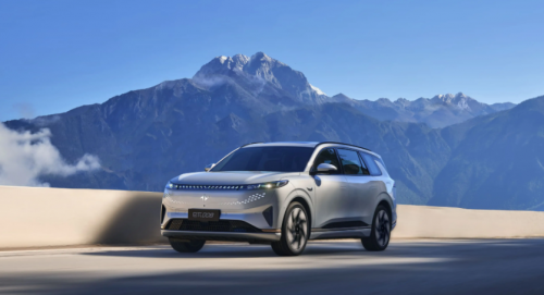 全排舒适均衡:高性价比新能源六座SUV 第三排配置升级解析 全排舒适均衡:高性价比新能源六座SUV 第三排配置升级解析