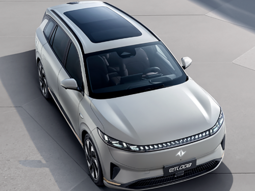 全排舒适均衡:高性价比新能源六座SUV 第三排配置升级解析 全排舒适均衡:高性价比新能源六座SUV 第三排配置升级解析