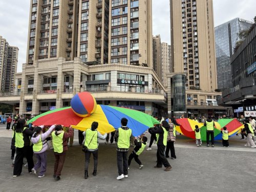 跳蹬河社区开展“享受生活·拒绝“蕉绿”亲子体验活动