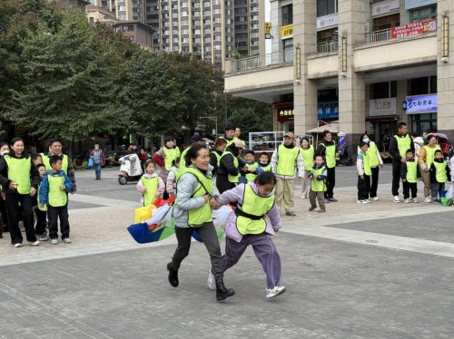 跳蹬河社区开展“享受生活·拒绝“蕉绿”亲子体验活动