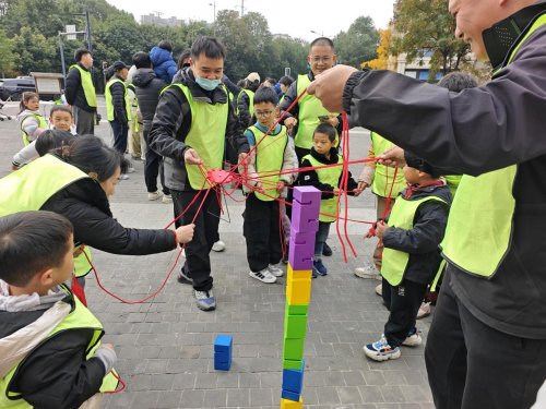 跳蹬河社区开展“享受生活·拒绝“蕉绿”亲子体验活动