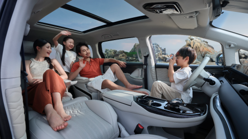 为家人打造“移动安全屋”:解读星海V9的座舱防护哲学