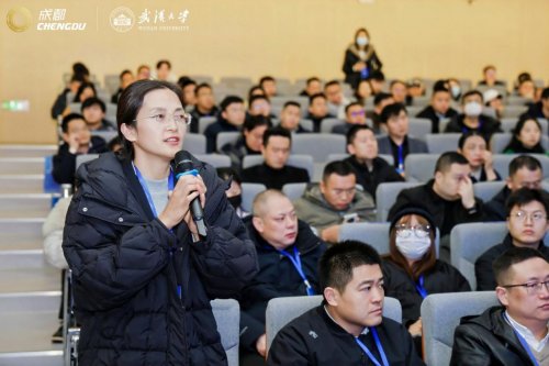 从蓉城到江城，携手名校共探创新“富矿”——“科创天府·智汇蓉城”系列活动走进武汉三校