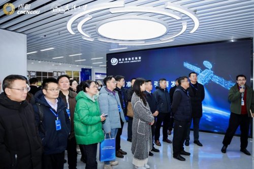 从蓉城到江城，携手名校共探创新“富矿”——“科创天府·智汇蓉城”系列活动走进武汉三校