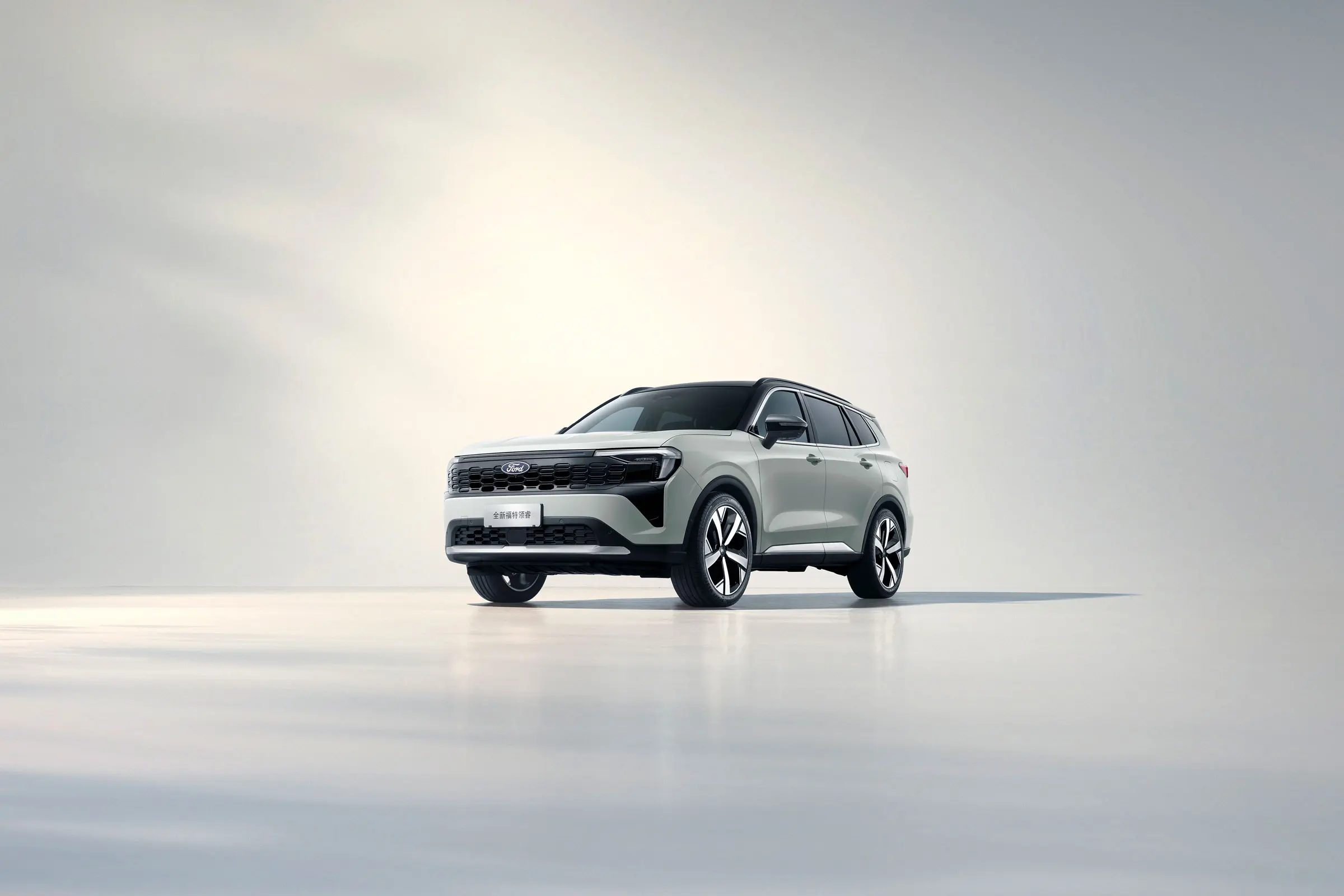 福特领睿心动版9.88万起享合资中型SUV，高价值出行触手可及