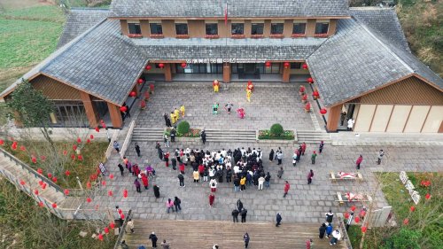 民宿赋能乡村振兴新实践
——四川首届行业高峰论坛暨双旗美村示范项目开业纪实