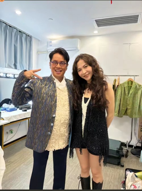 十年磨砺，初心如磐：音乐唱作人顾芮宁全新单曲《重新再来》开启音乐新章