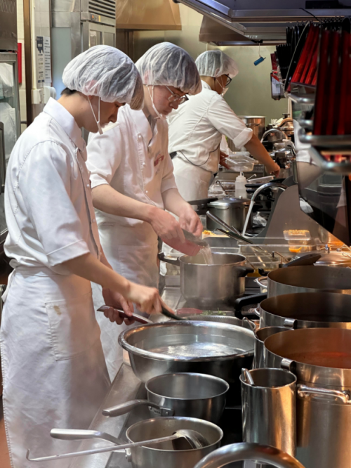 风波100天后停止补贴，西贝生意到底怎么样？