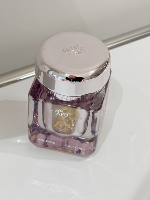 美白淡斑精华推荐:谷雨净白瓶持证专研,三维淡斑“狙击”红黑印