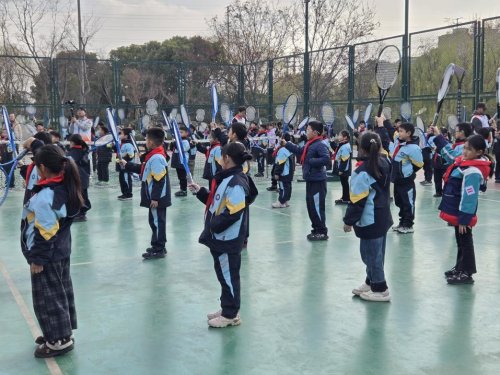 第七届江苏省社区体育合家欢暨“伙伴计划”网球趣味赛在泰兴市跃进社区成功举办