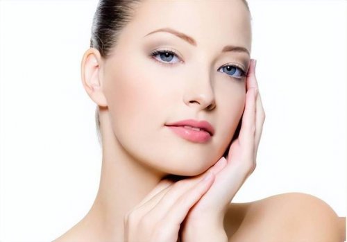 25+别嘴硬！艳存晓年轻胶原水光套组专治各种“初老不服”