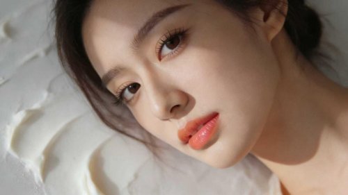 激活肌肤原生水动力！艳存晓年轻胶原水光套组让沙漠肌焕发水润新生