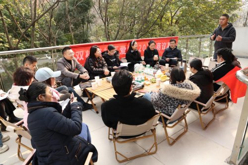 双桂路社区开展“外籍人士在蓉生活便利性”民主协商专题活动