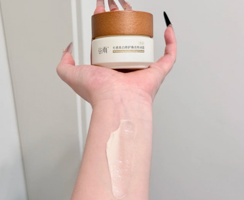 哪款美白面霜好用?2026权威测评美白保湿效果顶尖的3款面霜