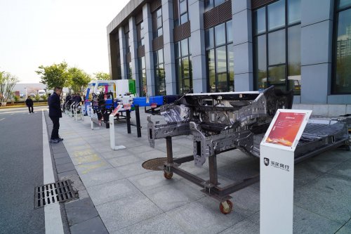 东风柳汽绘蓝图！星海V9以技术解锁家出行新范式