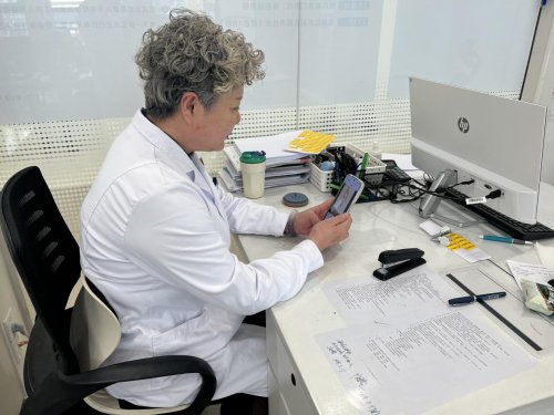 榜样之光引航向 初心如炬护明眸​——青海爱尔眼科医院党总支组织学习《榜样10》专题节目