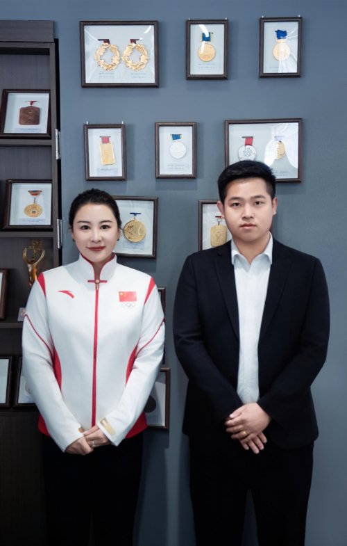 冠军代言 匠筑安居！厦门千达成装饰正式签约奥运冠军汪皓，共启品质家装新篇