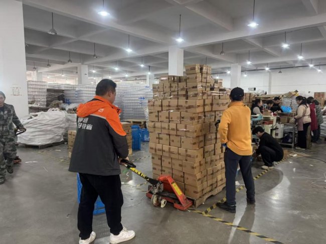 申通“核”你共享老香农这份年货