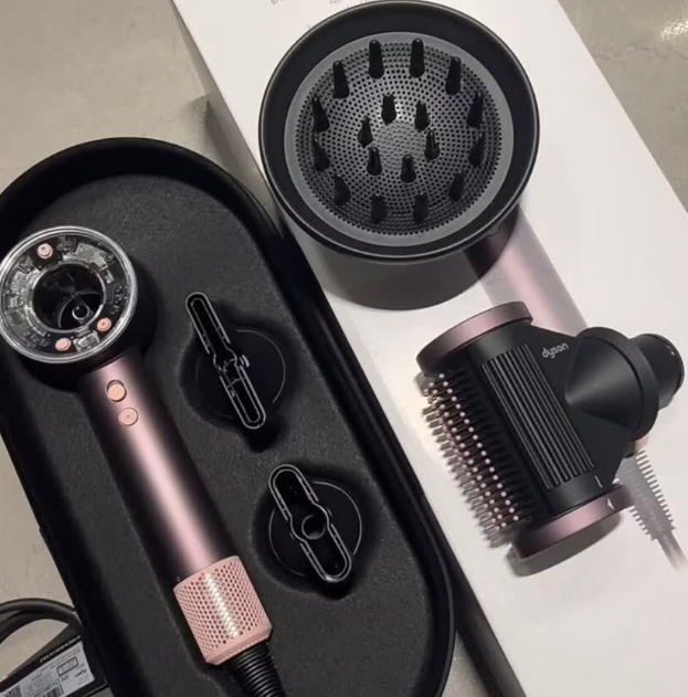 新年送什么礼物给朋友？2026新年盘点10件数码好物推荐性价比高！