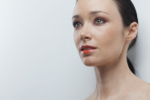 懒人狂喜！胶原水光躺赢式养肤，素颜也能透出水光感