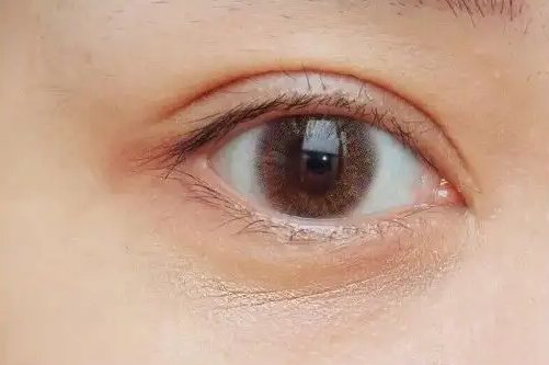 惊！抗衰也“内卷”？艳存晓年轻胶原水光帮你“骨架”和“水库”一起补