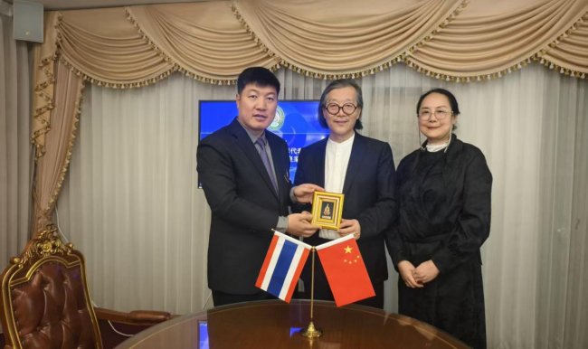 吴昊教授、张莉教授受邀赴泰国宣素那他皇家大学讲学并受聘为博士生导师(图7) 吴昊教授、张莉教授受邀赴泰国宣素那他皇家大学讲学并受聘为博士生导师(图7)