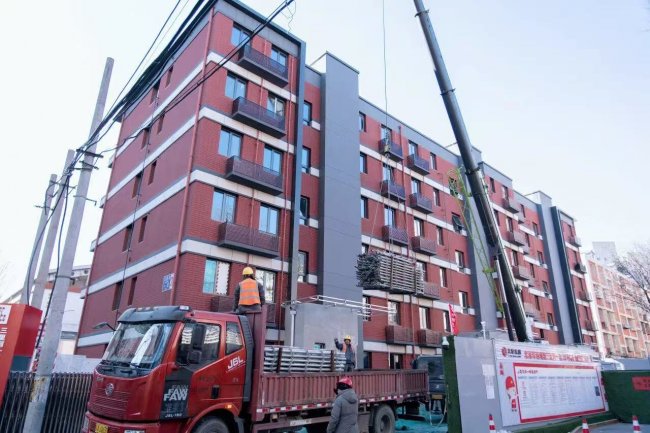 喜圆安居梦！“天恒模式”铸就城市更新标杆——三里河一区28号楼危旧楼改建项目居民喜迎回迁