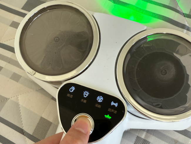 除螨仪哪个牌子最好用？什么除螨仪牌子又好又便宜？年度高性价比推荐：希亦、美的、友望等品牌，精选十款热门除螨仪