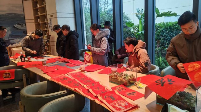 万马奔腾闹新春，青台同欢邻里情 ——青台山社区新春民俗狂欢节圆满落幕