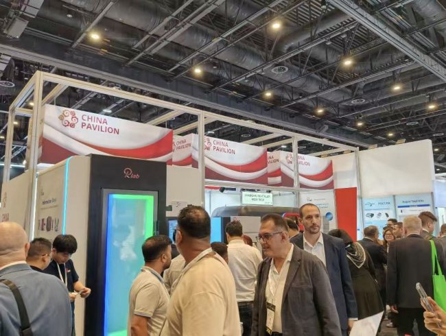 迪拜世界健康博览会现场直击!瑞健未来Rlab携多款长寿设备亮相,中国智造闪耀海外 迪拜世界健康博览会现场直击!瑞健未来Rlab携多款长寿设备亮相,中国智造闪耀海外