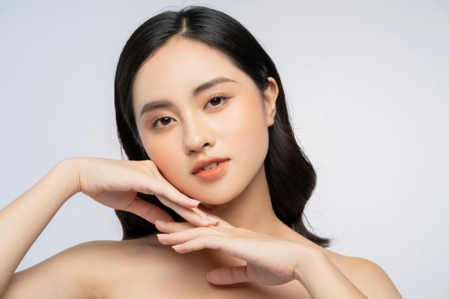 拒绝假面素颜！艳存晓年轻胶原水光，通透肌自带原生滤镜