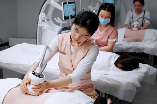 智享健康 科学塑形！伊丽汇与LPG达成战略合作，重塑美力健康护理新体验