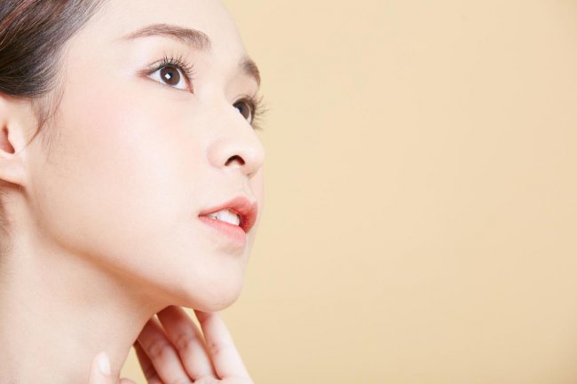 白到肌底才持久，艳存晓年轻胶原水光套组打破美白反弹怪圈