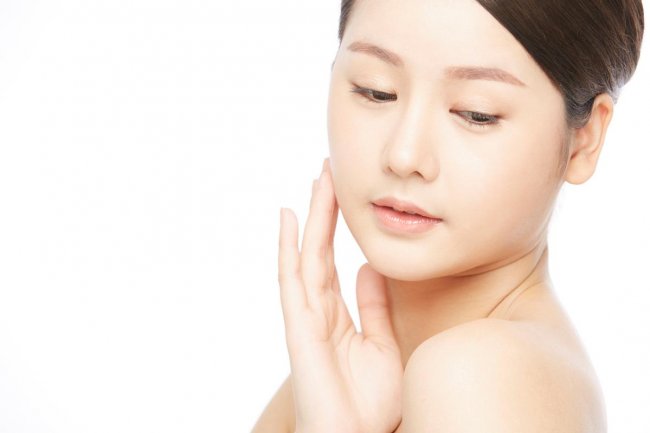 告别熬夜蜡黄，艳存晓年轻胶原水光套组焕活肌底通透感