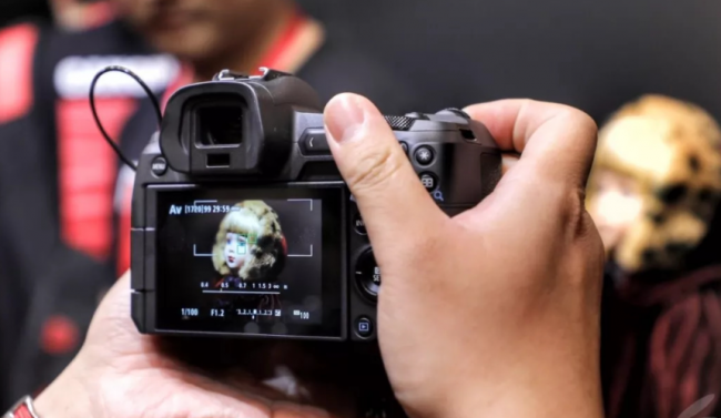 麦克风领夹式的哪个牌子最好？口碑最好的夹麦排名对比见分晓！