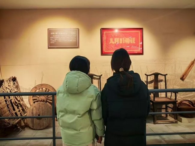 追寻红色足迹 汲取奋进力量——枣庄学院青