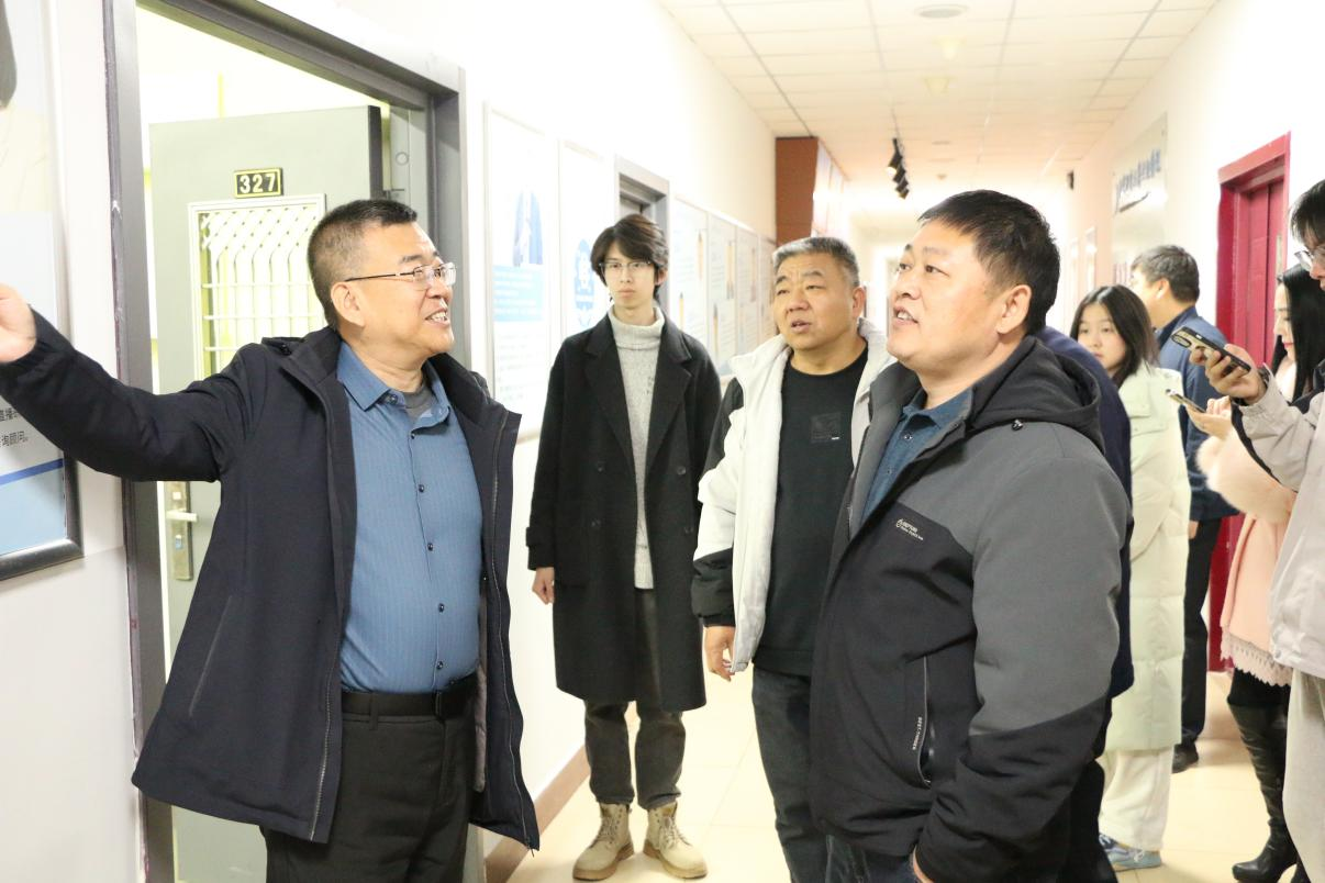 深化校地融合,公益直播助农——北京邮电大学世纪学院直播电商助力区域经济发展