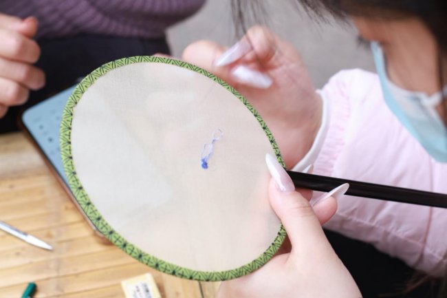 瓯韵绣影承匠心 北语青年探非遗——【绣浙里】成员赴温州开展瓯绣文化实践调研纪实