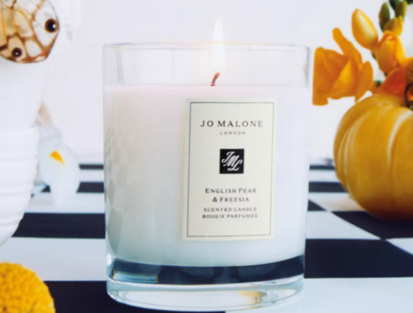 女生节送礼物给女生什么好？妇女节买什么礼物好比较好？整理好10 款女生超爱的礼物清单，闭眼入