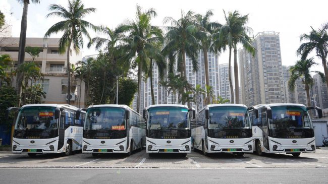 零排放高舒适!逸驰天下携手苏州金龙开启海南绿色通勤新时代